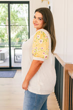 Load image into Gallery viewer, Primrose on Puff Sleeves Top