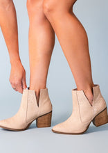 Load image into Gallery viewer, Tarim Bootie in Blush