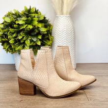 Load image into Gallery viewer, Tarim Bootie in Blush