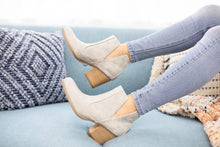 Load image into Gallery viewer, Tarim Bootie in Grey
