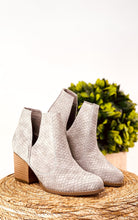 Load image into Gallery viewer, Tarim Bootie in Grey