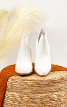 Load image into Gallery viewer, Tarim Bootie in White