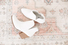 Load image into Gallery viewer, Fiera Booties in White