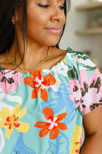 Load image into Gallery viewer, Hawaii&#39;s Finest Floral Top