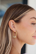 Load image into Gallery viewer, Drop Drop Pearl Accent Earrings