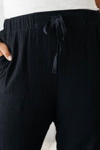Load image into Gallery viewer, Zuni Cropped Pants